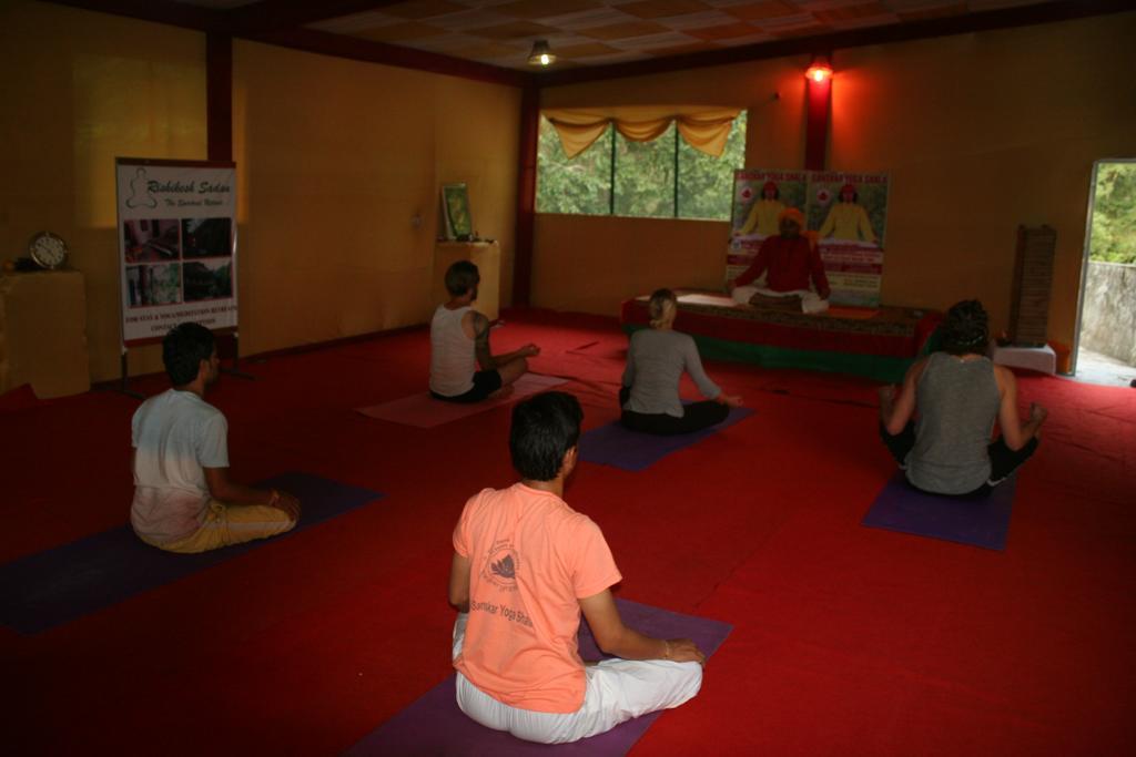 Отель Rishikesh Sadan A Yoga & Spritual Retreat Tapovan Экстерьер фото