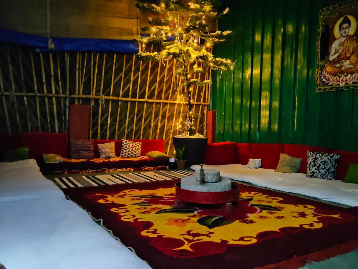 Отель Rishikesh Sadan A Yoga & Spritual Retreat Tapovan Экстерьер фото